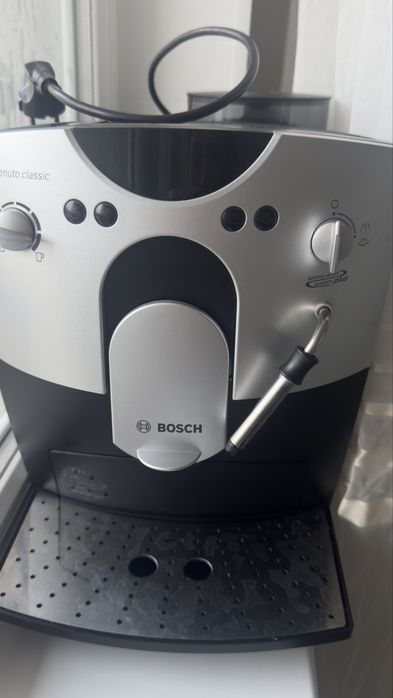 Кофемашина BOSCH.