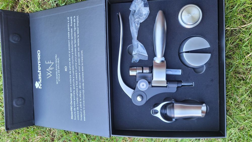 Set desfăcător pentru sticle de vin MasterPRO – 5 piese – Nou