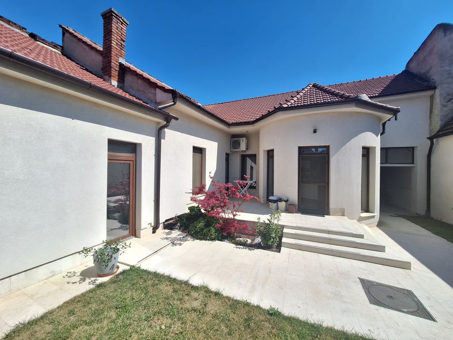 Casa ultracentrala