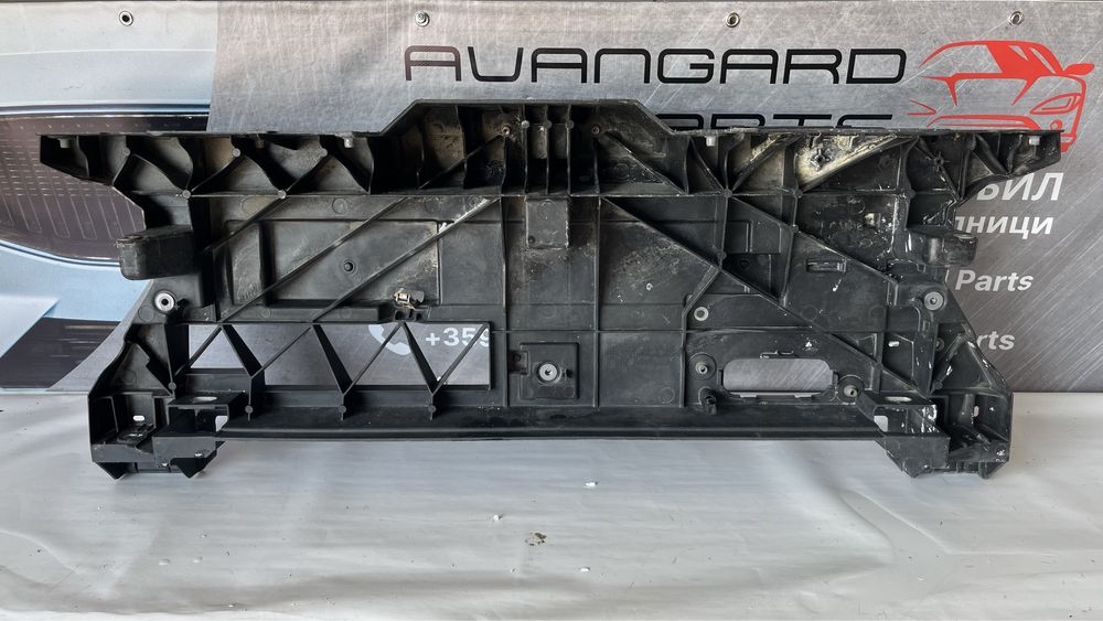 Преден панел Citroen Jumpy/Peugeot Expert/Toyota Proace