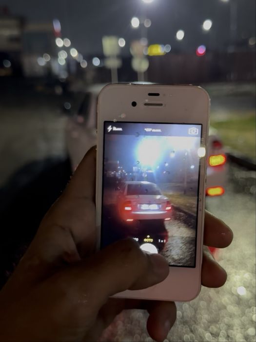 Iphone 4 16 gb. Белый