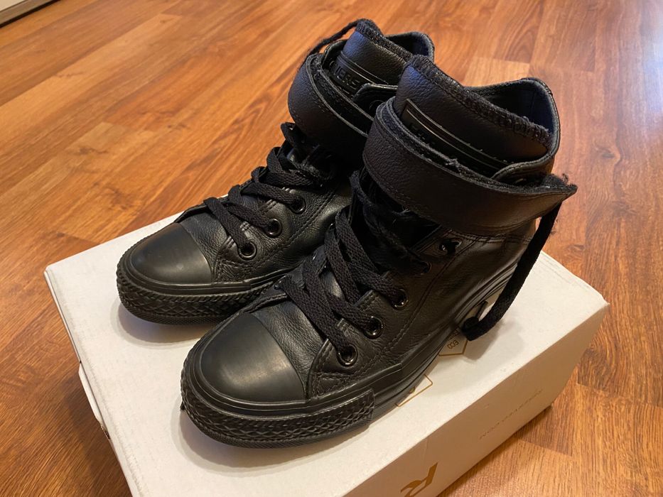 Tenesi Converse dama negri din piele naturala