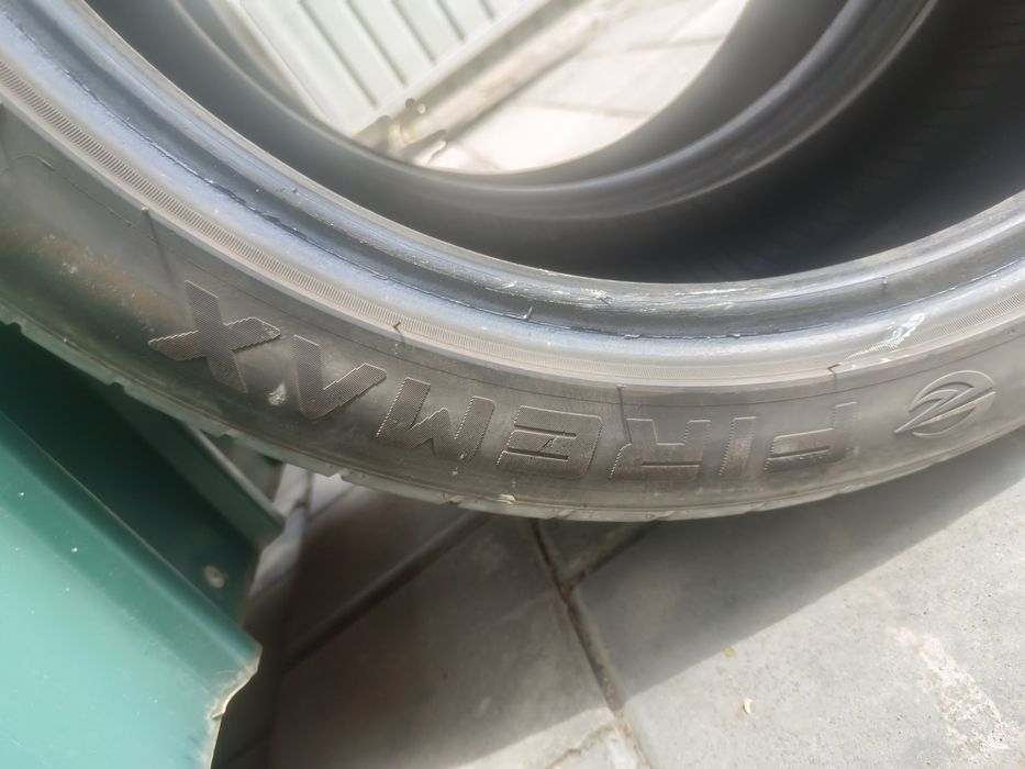 245/40/19 летние шины