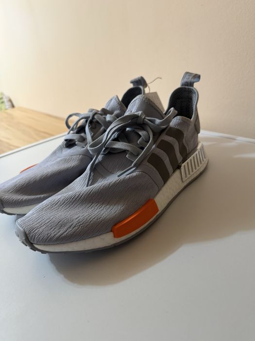 Мъжки маратонки ADIDAS NMD R1 45\3 НОВИ