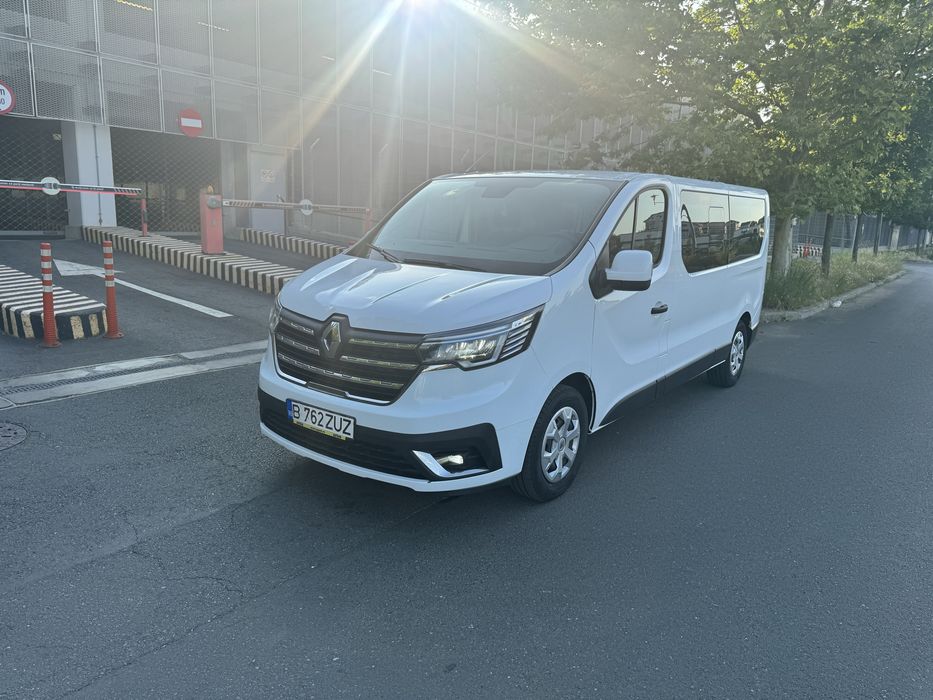 Renault Trafic lung/2022/8+1 locuri/model nou/pos leasing!