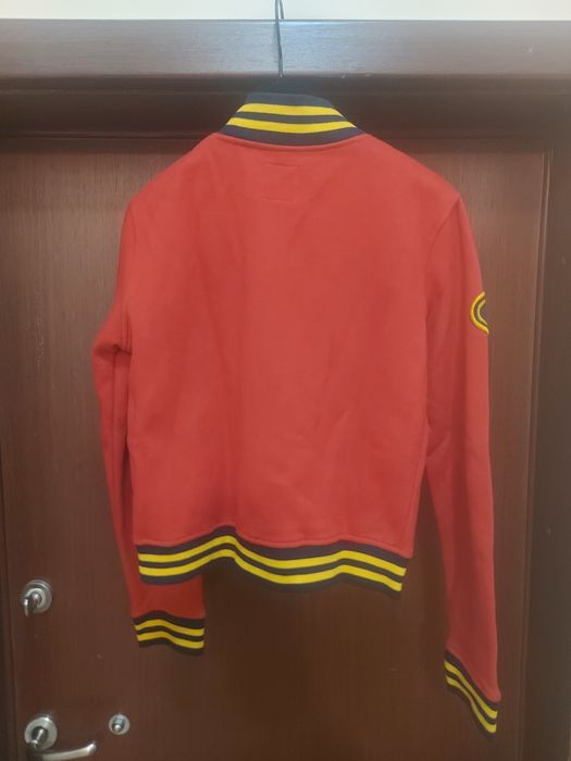 Нов суитшърт за момиче или жена