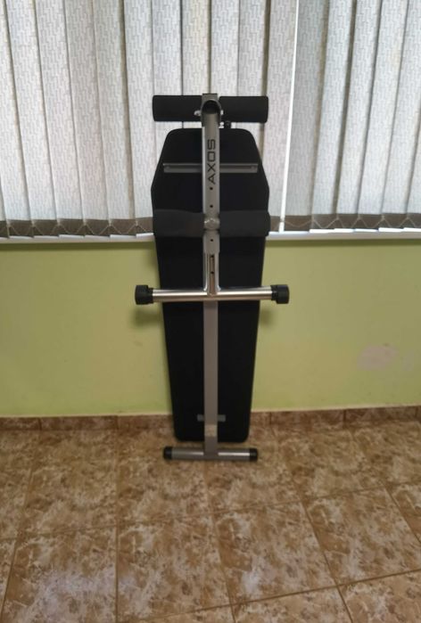 Продавам лежанка за коремни преси Kettler