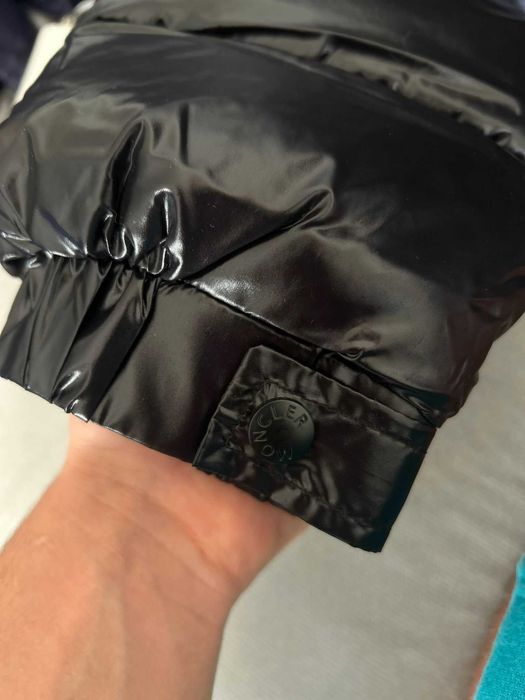 SPECIAL - Geaca neagra Moncler shiny lucioasa pentru iarna Maya cu puf