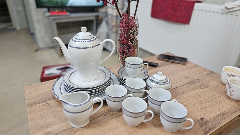 Продаётся сервиз