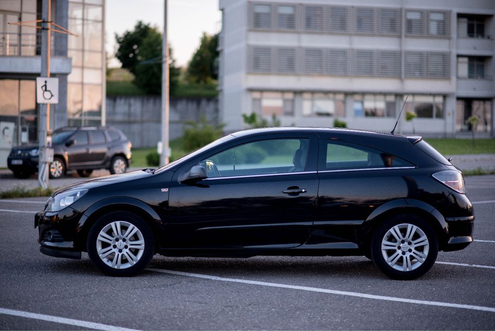 Opel Astra GTC 1.6