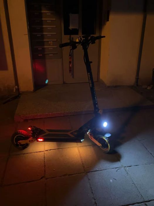 G2 max електрическа тротинетка