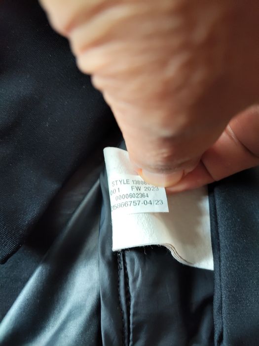 Оригинално мъжко яке (Under armour).
