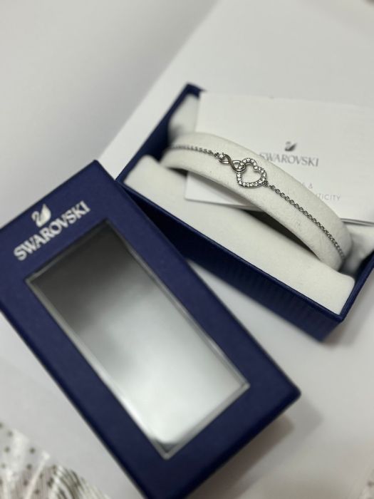 Swarovski гривна Hyperbola в сребърно