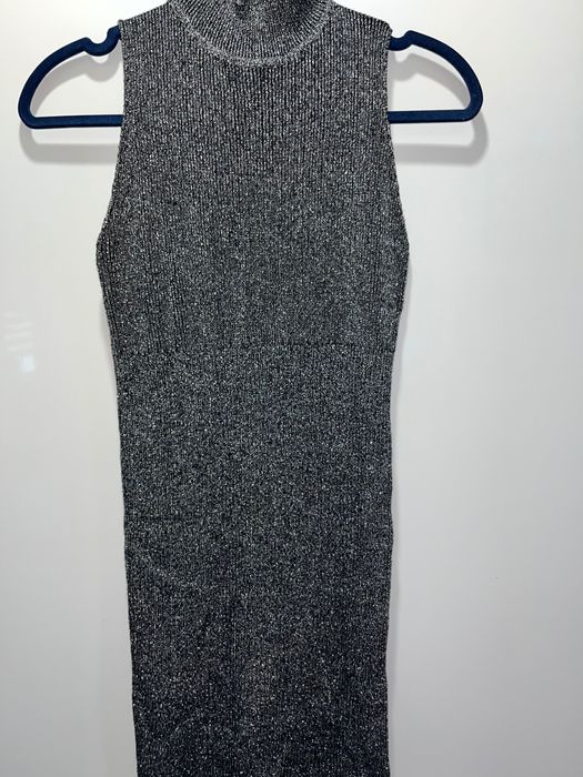 Блестяща, еластичба рокля