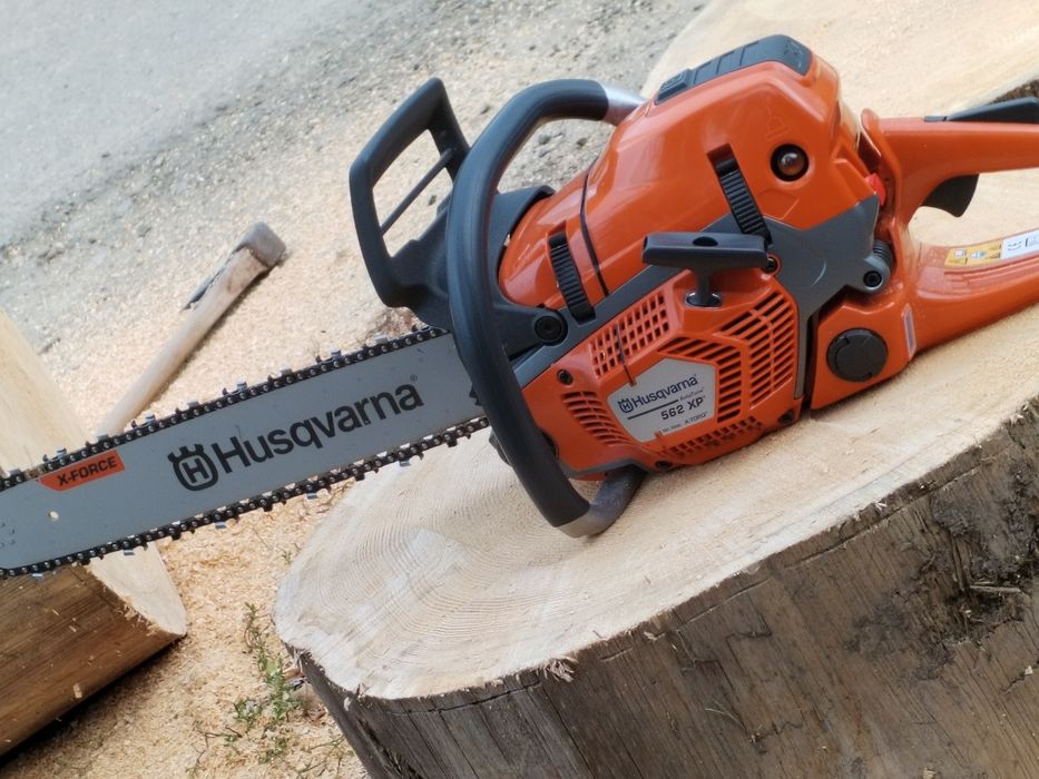 Husqvarna 562xp noua Cu un an garanție