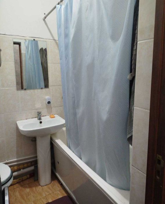 Продается 2/1/4 Куйлюк Массив 1( кирпичный дом)