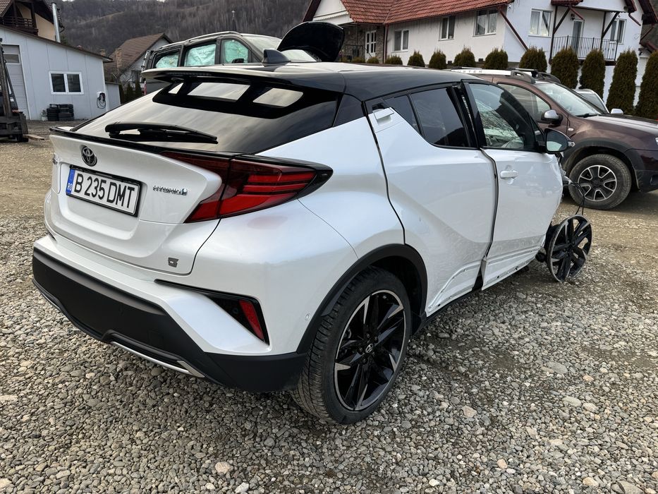 Toyota  C-HR  CHR  GR SPORT 2022 facelift avariat