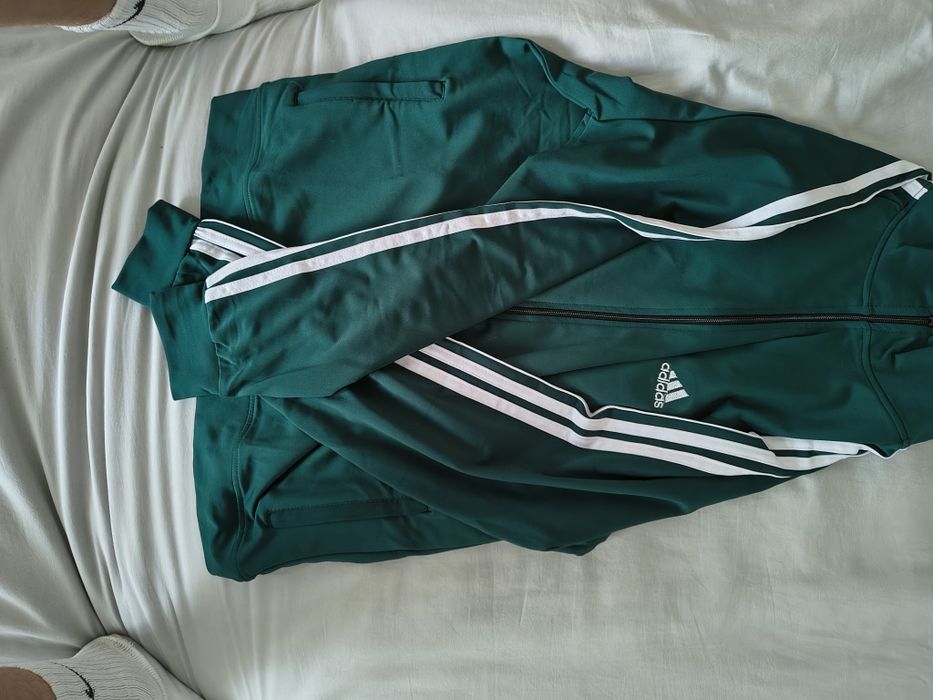 Trending Adidas verde