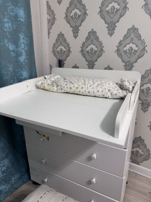 Пеленальрый стол с комодом