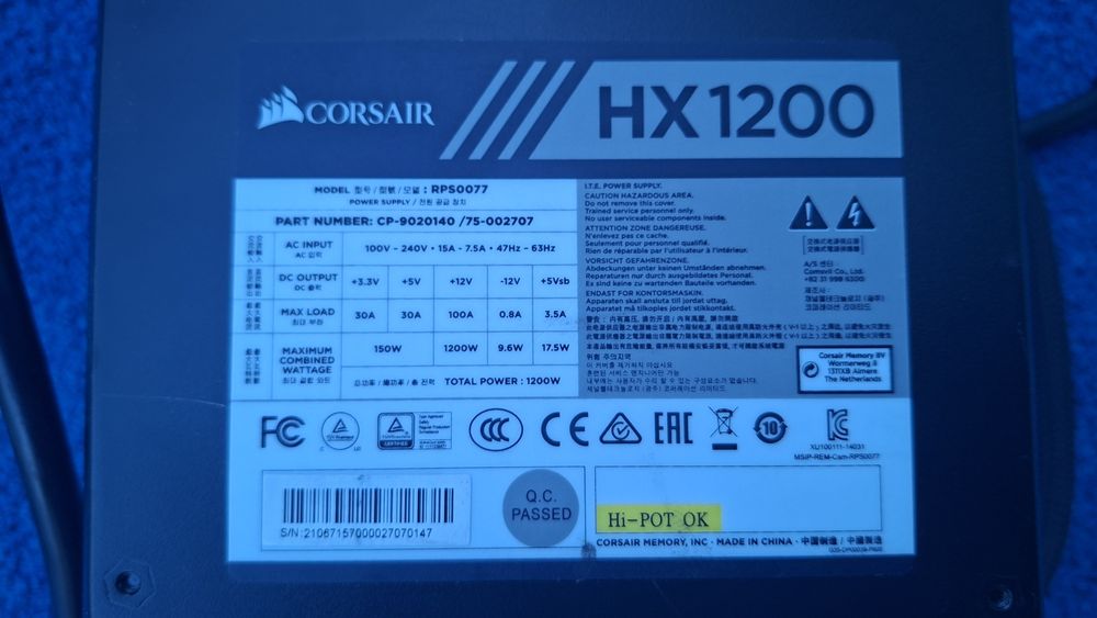 Vind  sursa corsair hx1200, 1200w modulara  perfect funcțional.