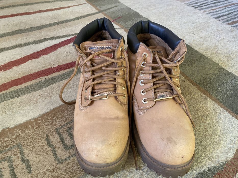 Зимнии ботинки Skechers 43 размер.