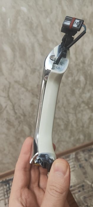 Мерседес мл шофёр эшик ручкаси