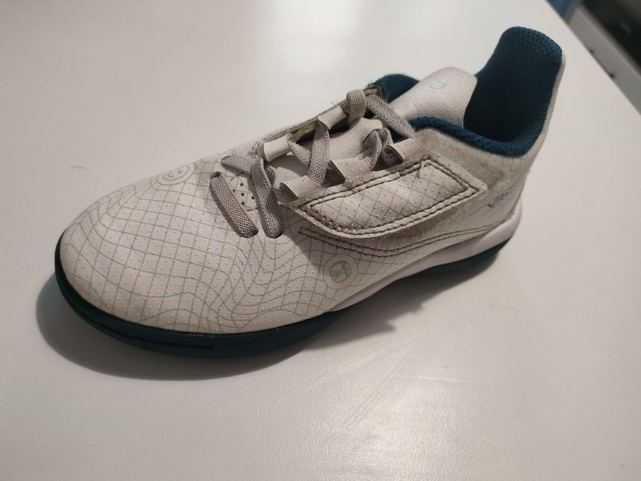 Ghete copii fotbal 30 gazon albe Kipsta Viralto STC perfecte