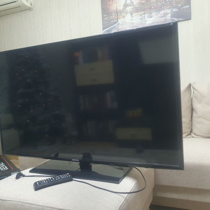 Продам б/у Samsung UE46