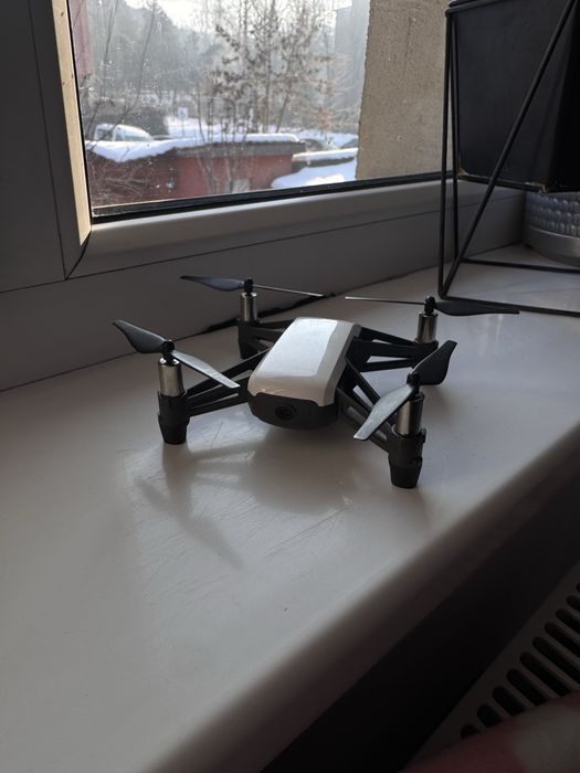 Drona Tello Dji albă