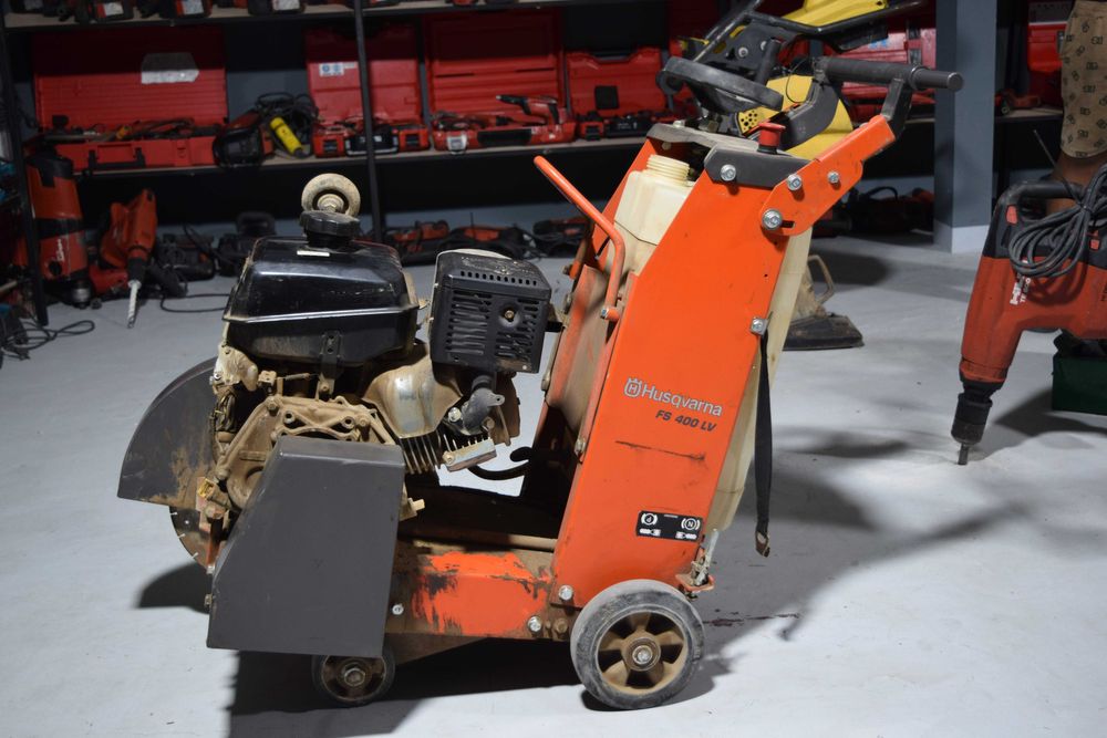 Mașină tăiat asfalt Husqvarna FS 400 LV motor Kohler, 13 CP-Inchiriere