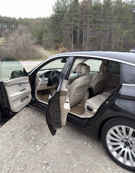 Лек автомобил BMW 530 GT