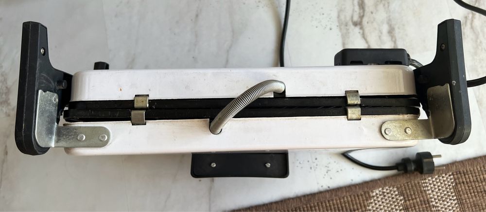 Grill electric Jagler Lux, 2000W, impecabil