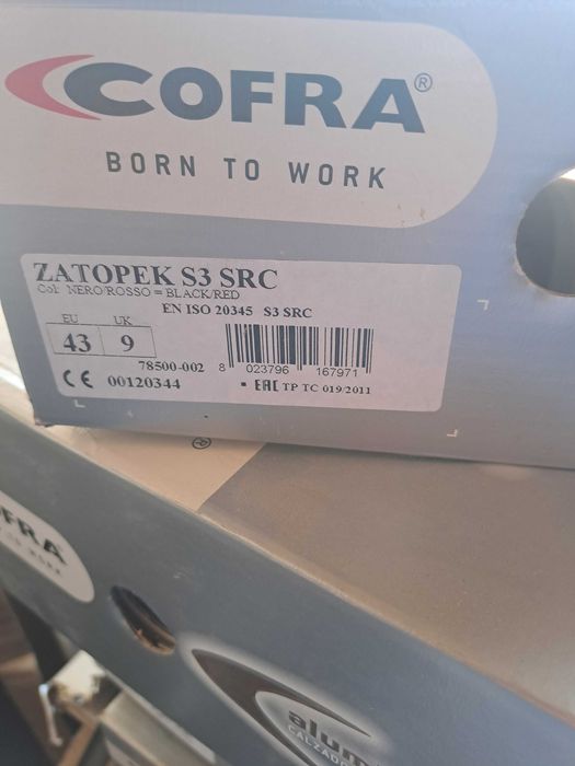 Работни обувки нови