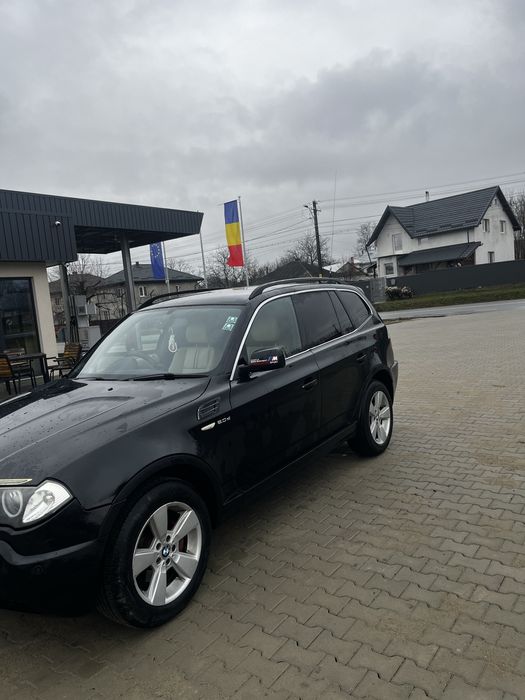 Vand sau schimb bmw x3 motor 2.0 anul 2006 volan dreapta cutie manuala