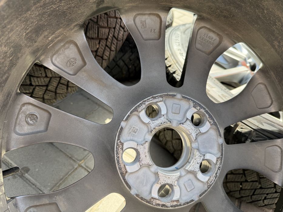Диски toyota rav4 r19 original