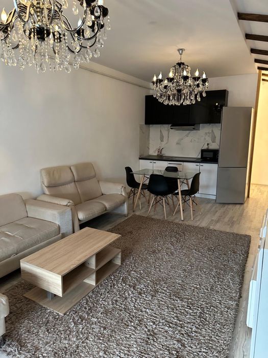 Apartament 3camere Mobilat, pe Stefan cel Mare.