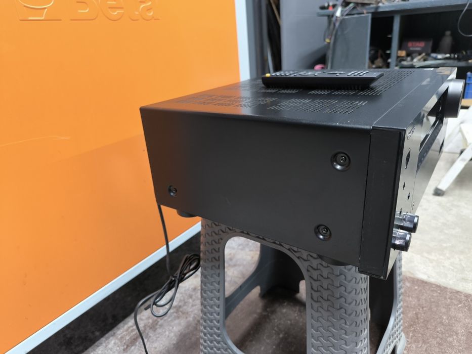 Onkyo tx-nr 676 4K  Dolby Atmos