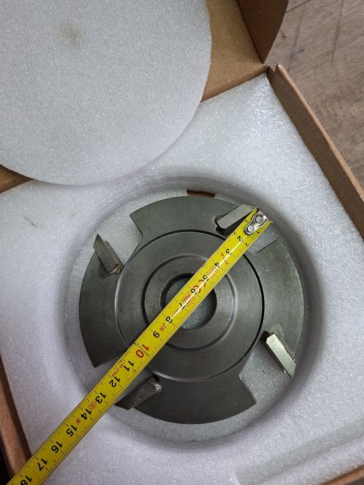 Raza jumătate de cerc