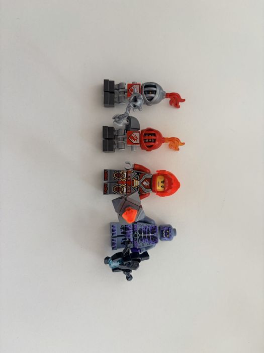 Lego Nexo Knights (Macy’s Bot Drop Dragon)
