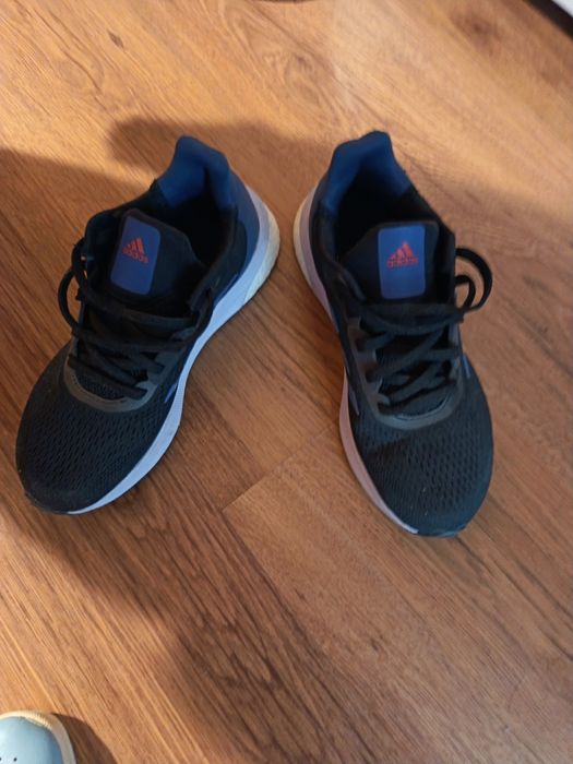 Маратонки Адидас