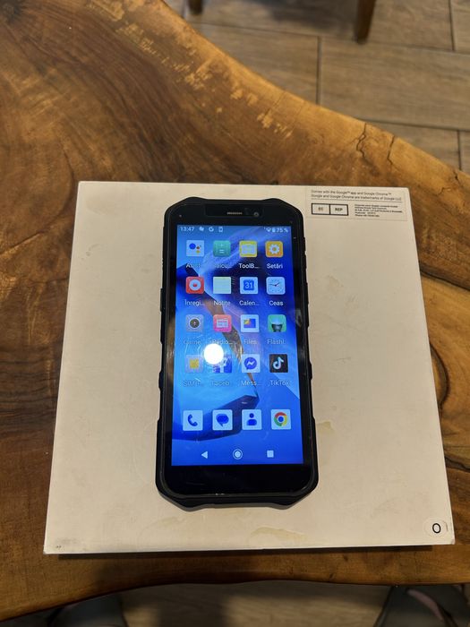 Vand telefon Oukitel
