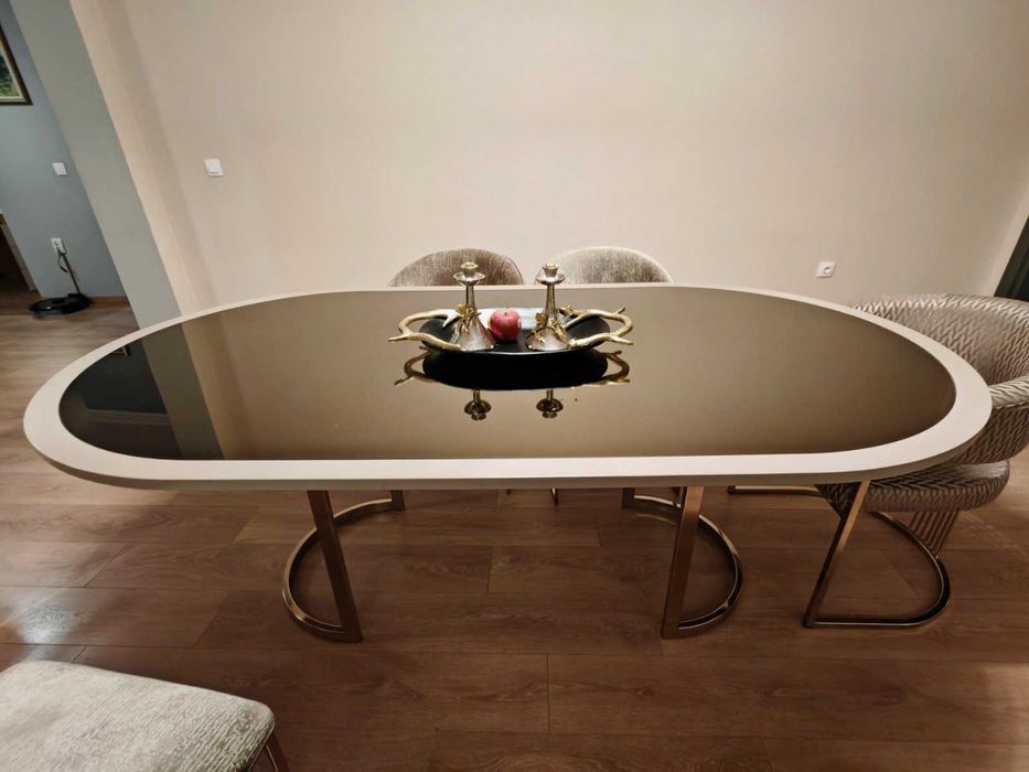 Модерна масивна маса /ИЗГОДНО/