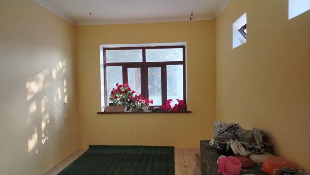 Ховли уй сотилади 8 сотик манзил Фаргона вилояти Фаргона тумани Дамкул