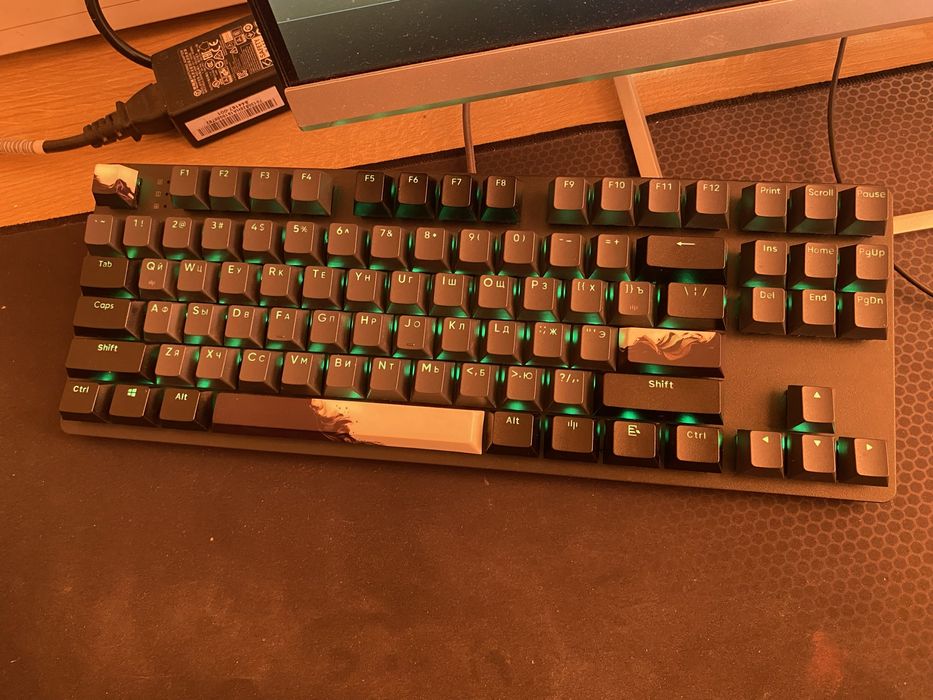 Red square keyrox tkl equinox