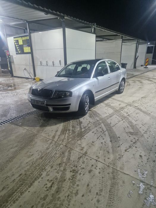 Vând Skoda superb acte valabile