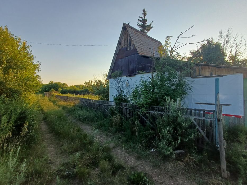 Дачный участок с домиком