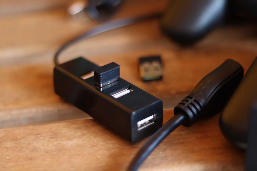 Ретро конзола Game Stick Lite 4K – с 4 безжични контролера и 500+ игри