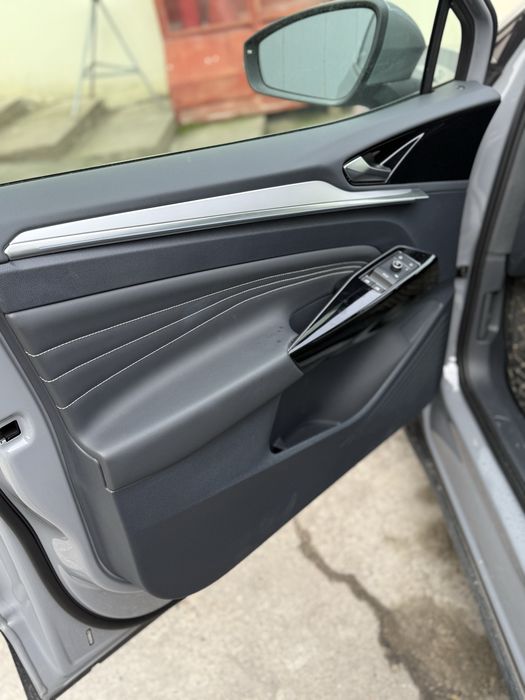 Volkswagen id.4 в идеалном состаяние 3000 пробега