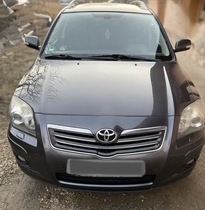 Dezmembrari toyota avensis t25  2003-2009