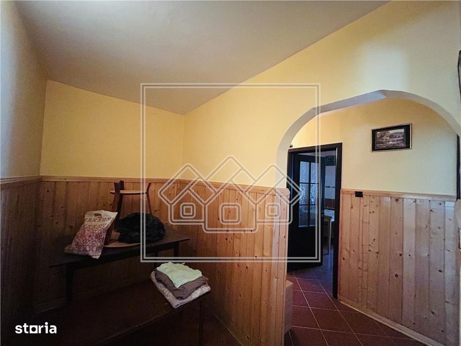 Ap decomandat, 3 camere, 2 balcoane - Zona Turnisor